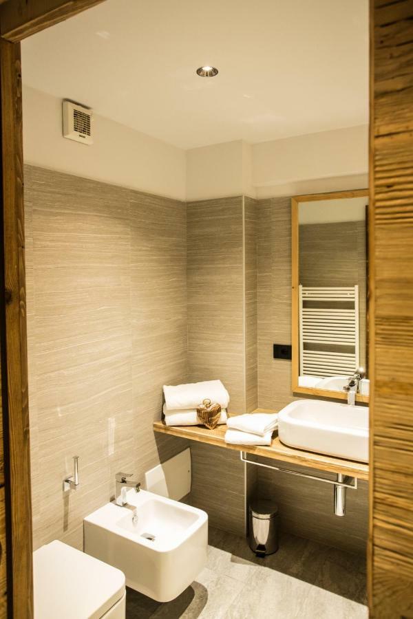 Alpine Rooms Guesthouse Брей-Червиния Экстерьер фото