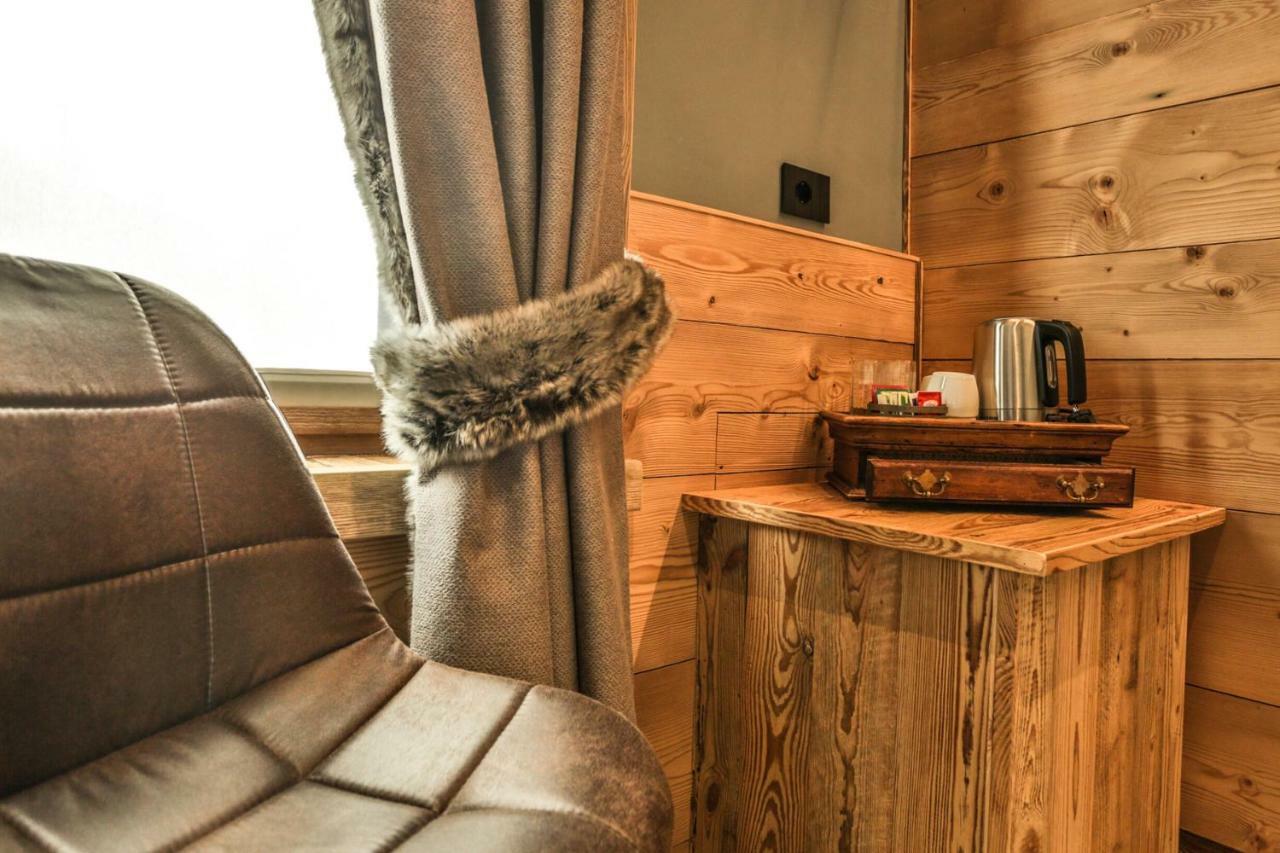 Alpine Rooms Guesthouse Брей-Червиния Экстерьер фото