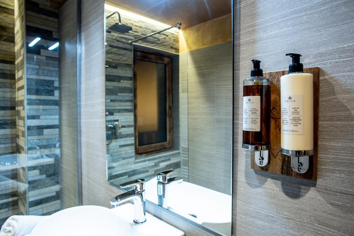 Alpine Rooms Guesthouse Брей-Червиния Экстерьер фото